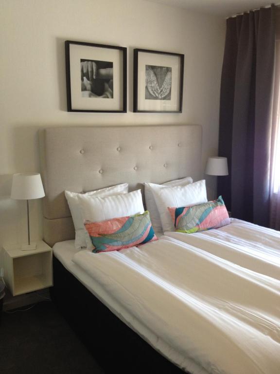 Hotell Tinget Sala Zimmer foto